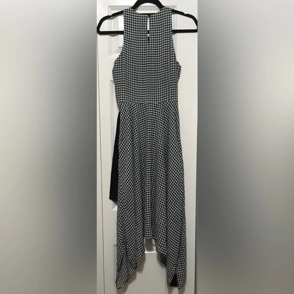 Banana Republic Gingham Spring Summer Dress in Excellent Condition - Picture 2 of 3